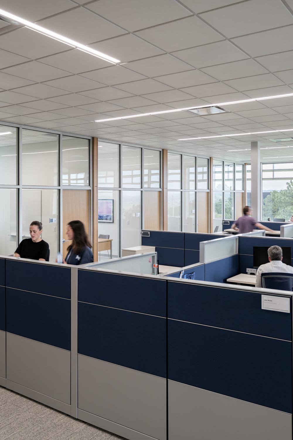 wecker hall interior photo cubicles 1000x1500