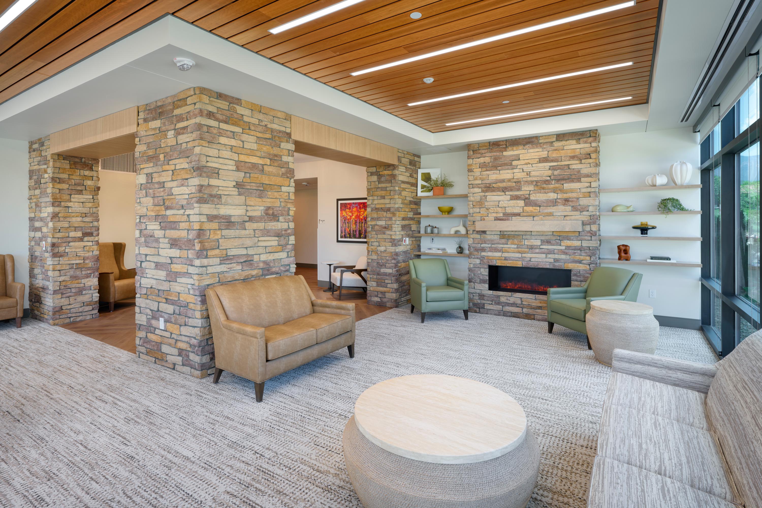 pikes peak hospice interior photo great room 2 3Kx2K