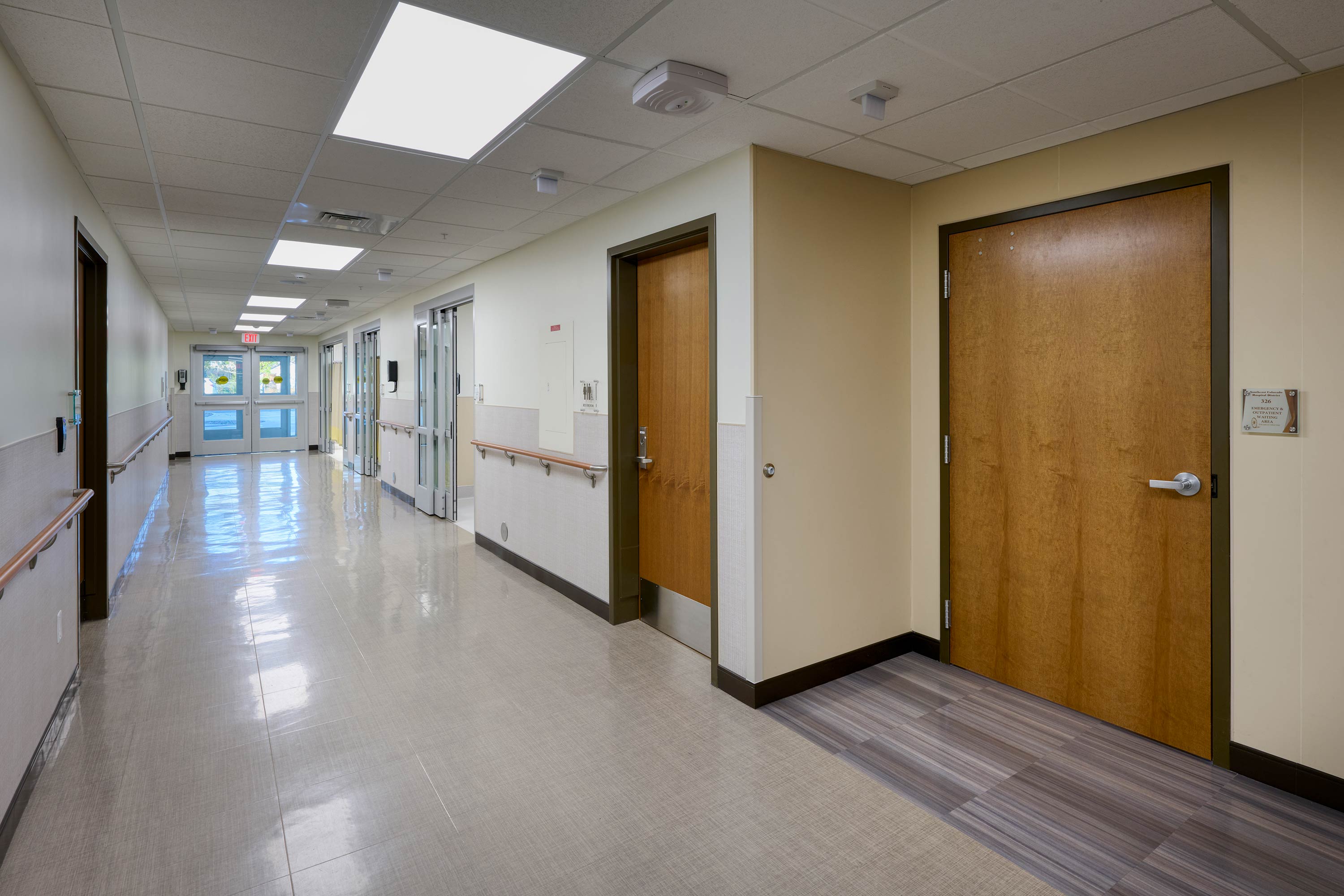 sechd interior photo hallway