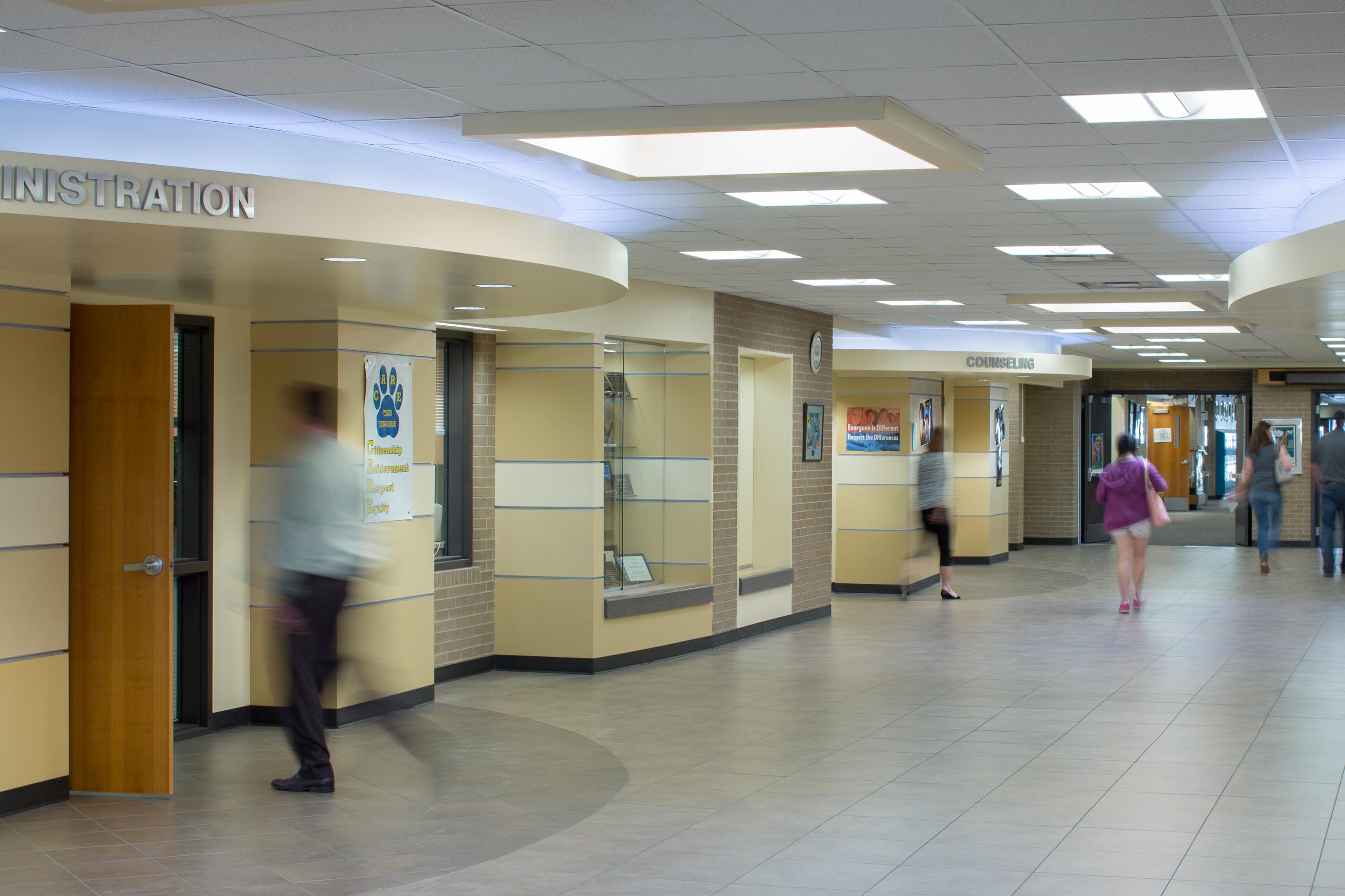 West MS Interior Photo Hallway 01