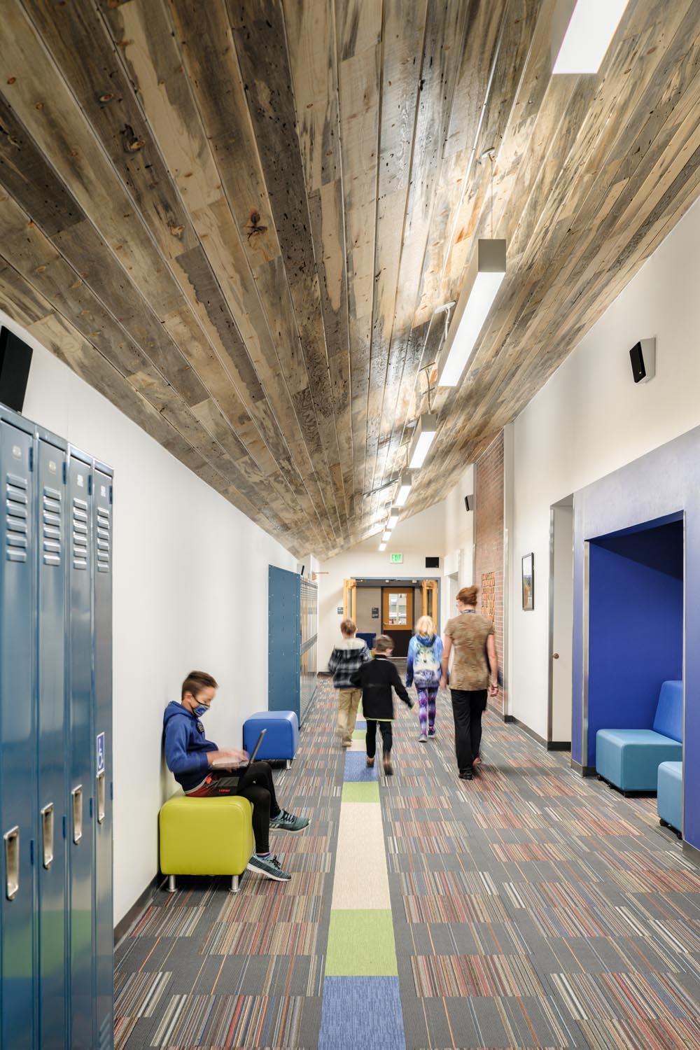 LakeCitySchool  Photo Interior Hall